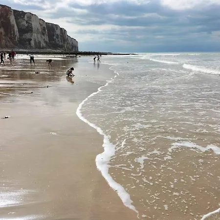 Bord De Mer アパート ル・トレポール